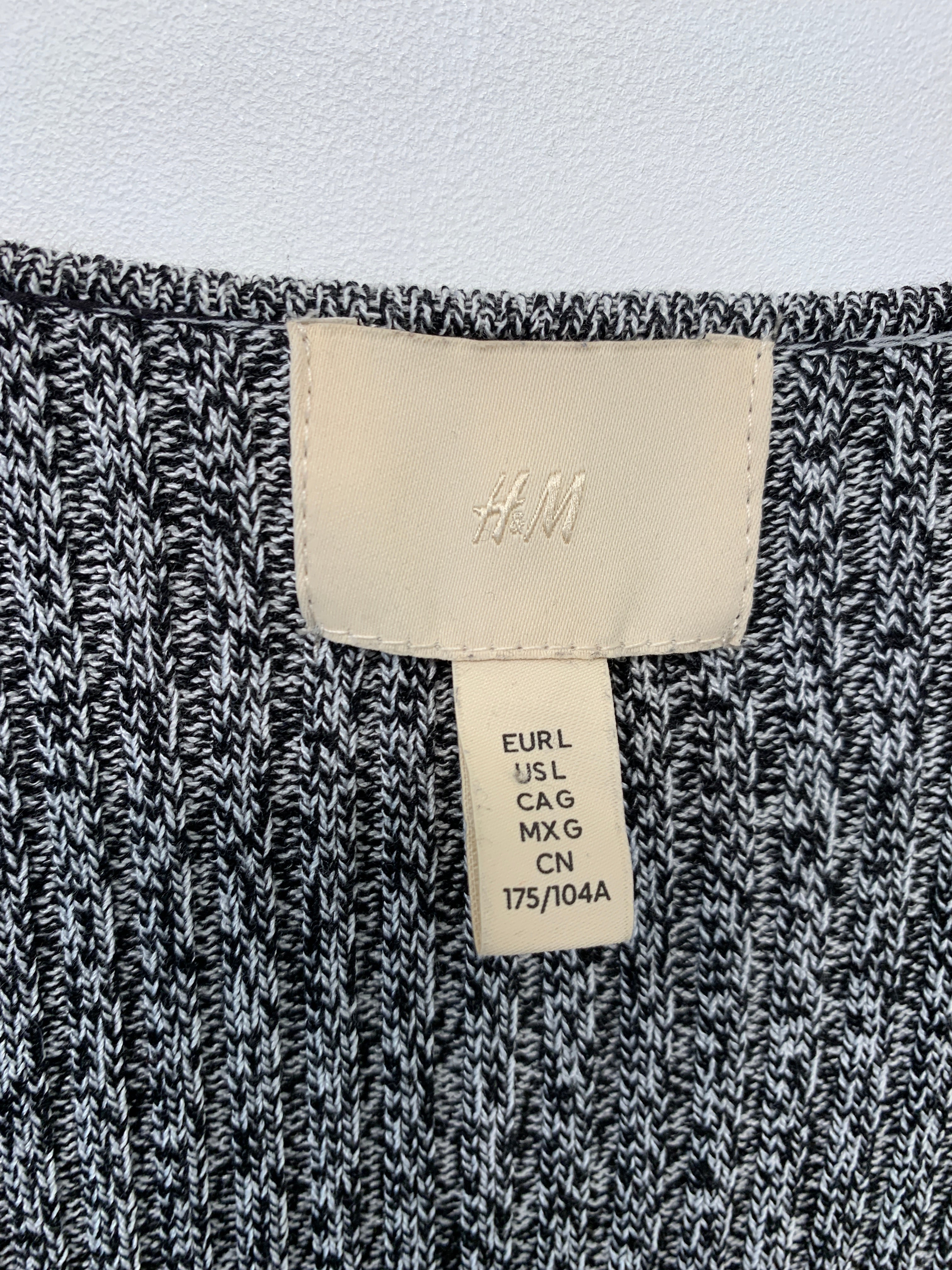 H&M Sweater